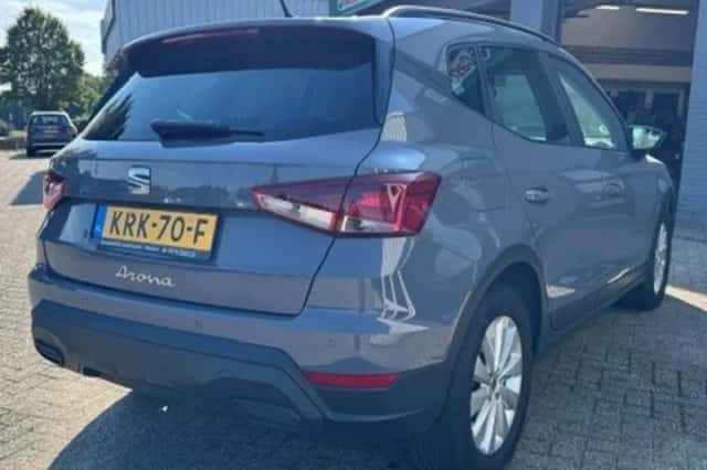 SEAT Arona (2025) thumbnail 5