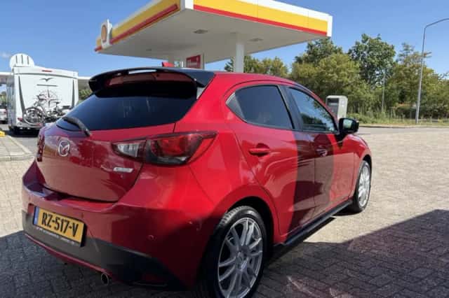 Mazda 2 (2018) thumbnail 3