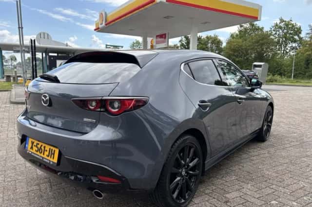 Mazda 3 (2023) thumbnail 3