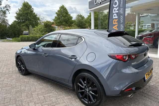 Mazda 3 (2023) thumbnail 6