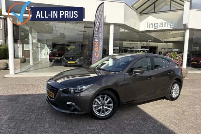 Mazda 3 (2014) thumbnail 2