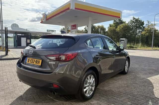 Mazda 3 (2014) thumbnail 3