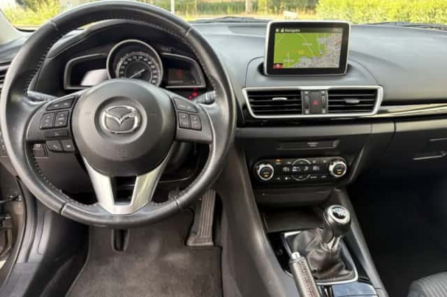 Mazda 3 (2014) thumbnail 4