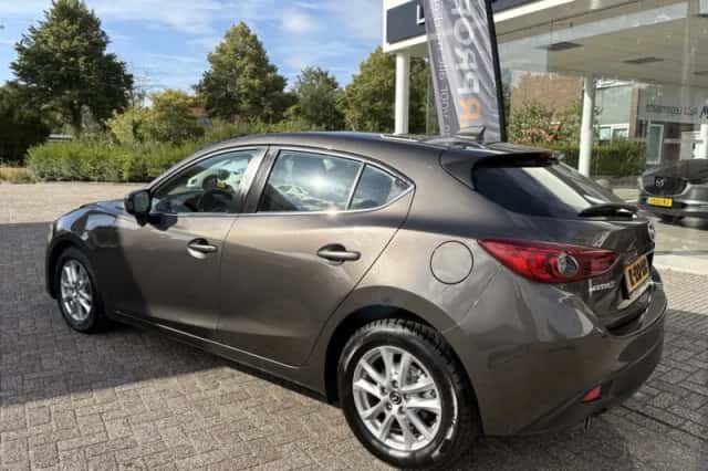 Mazda 3 (2014) thumbnail 6