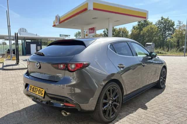 Mazda 3 (2023) thumbnail 3