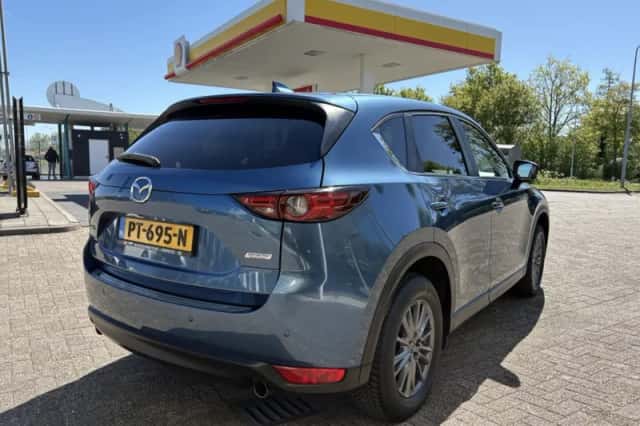 Mazda CX-5 (2017) thumbnail 3