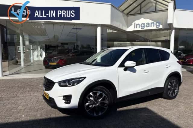 Mazda CX-5 (2016) thumbnail 2