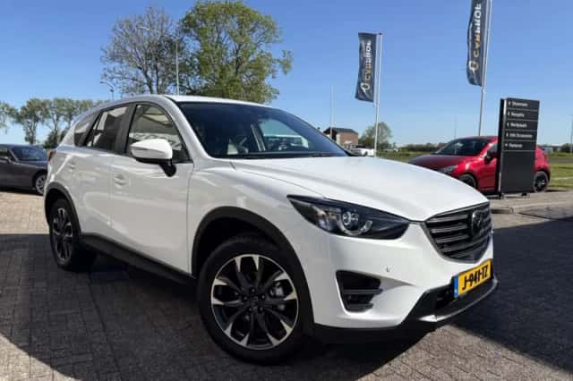 Mazda CX-5 (2016) thumbnail 5