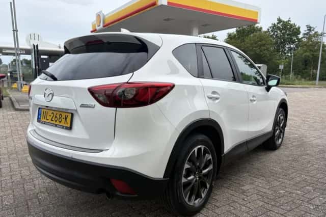Mazda CX-5 (2017) thumbnail 3