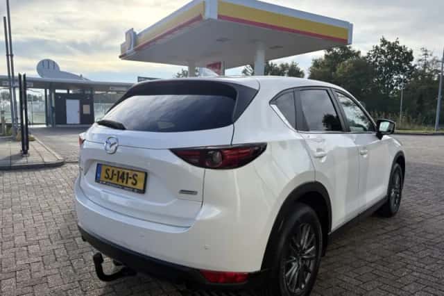 Mazda CX-5 (2018) thumbnail 2