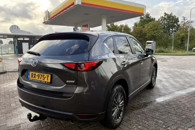 Mazda CX-5 (2018) thumbnail 2
