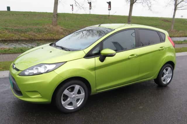 Ford Fiesta (2010) thumbnail 6