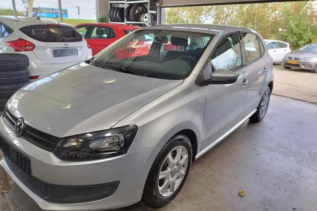 Volkswagen Polo (2011) thumbnail 6