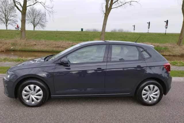 Volkswagen Polo (2018) thumbnail 3