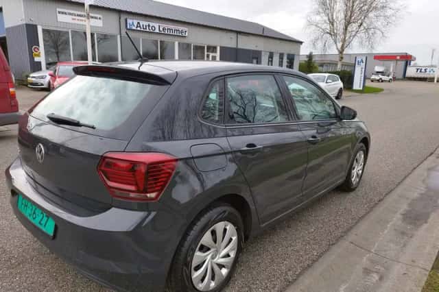 Volkswagen Polo (2018) thumbnail 6