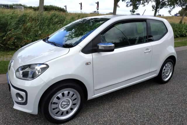 Volkswagen Up! (2014) thumbnail 2