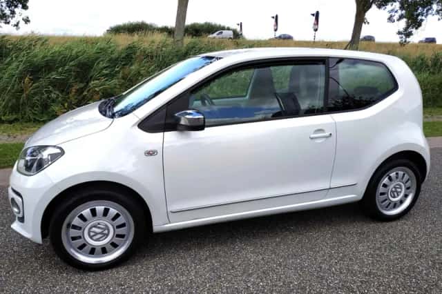 Volkswagen Up! (2014) thumbnail 3