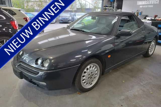Alfa Romeo Spider (1997) thumbnail 1