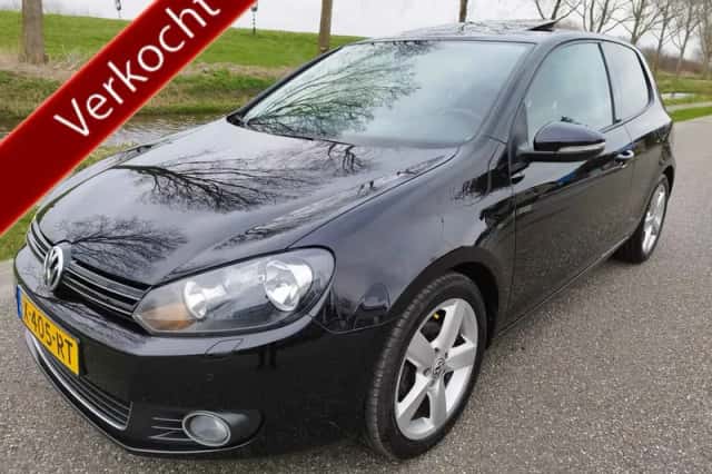 Volkswagen Golf (2012) thumbnail 1