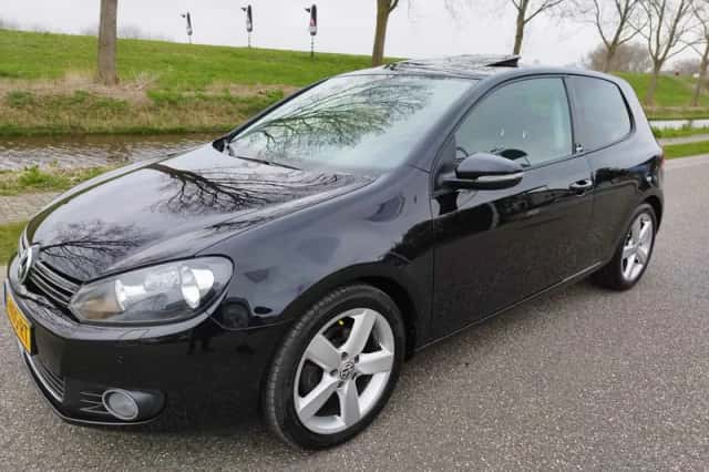 Volkswagen Golf (2012) thumbnail 2