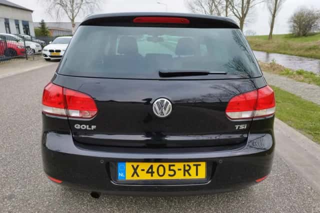 Volkswagen Golf (2012) thumbnail 6