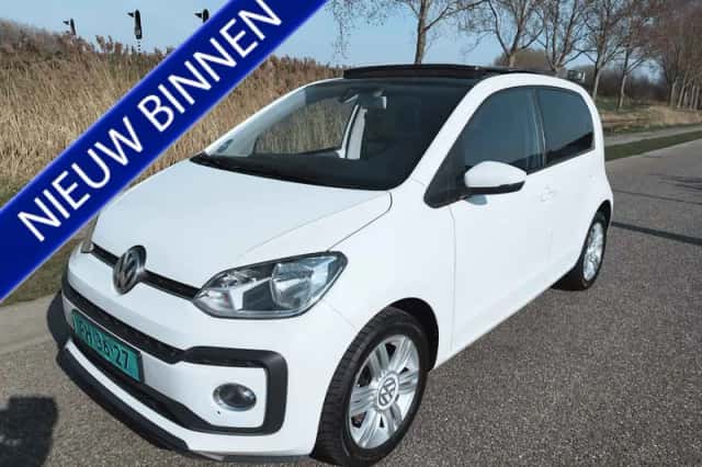 Volkswagen Up! (2018) thumbnail 1