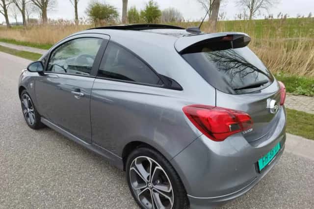 Opel Corsa (2018) thumbnail 3