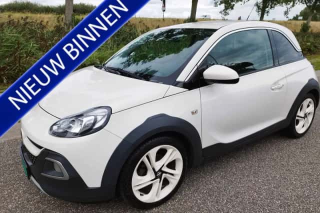 Opel Adam (2015) thumbnail 1