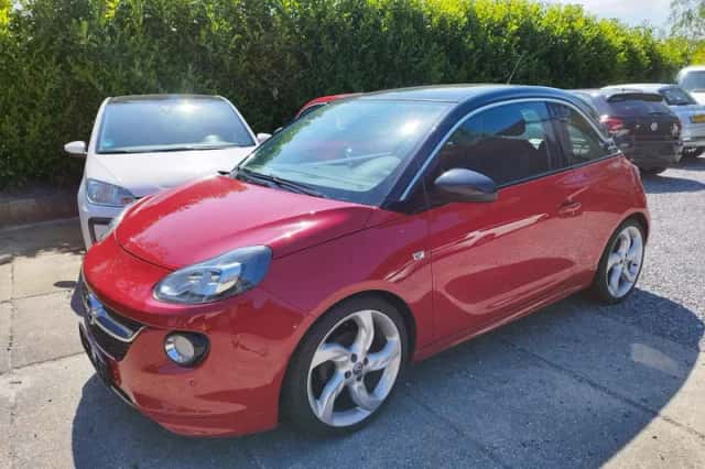 Opel Adam (2015) thumbnail 3
