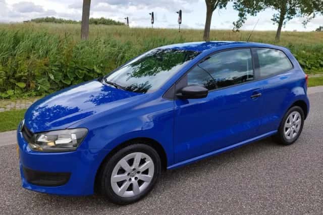 Volkswagen Polo (2010) thumbnail 2