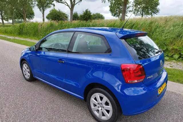 Volkswagen Polo (2010) thumbnail 4