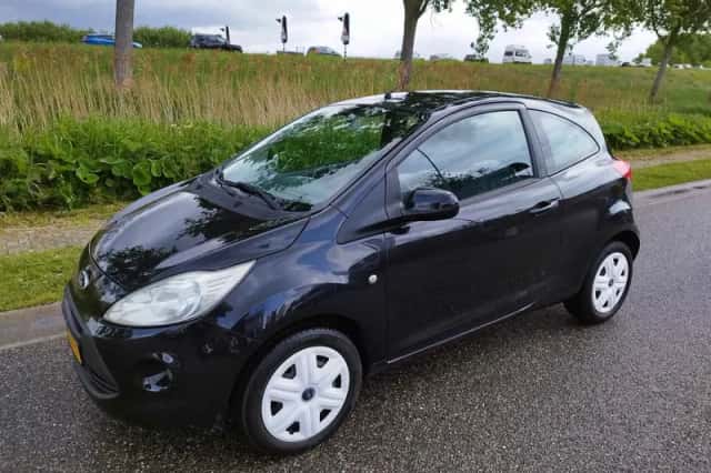 Ford Ka (2010) thumbnail 2