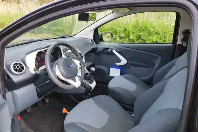 Ford Ka (2010) thumbnail 6