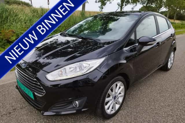 Ford Fiesta (2015) thumbnail 1