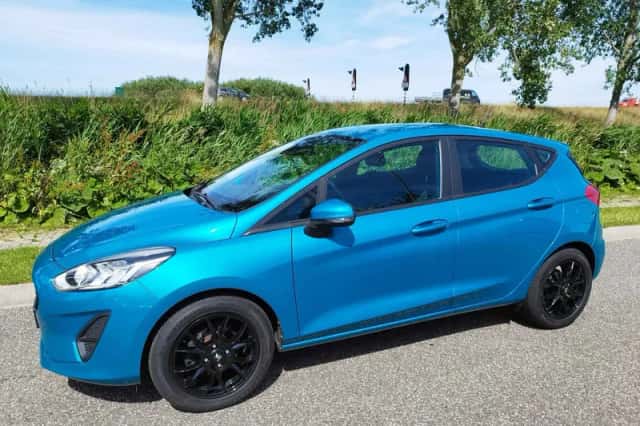 Ford Fiesta (2018) thumbnail 3