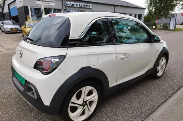 Opel Adam (2017) thumbnail 6