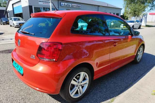 Volkswagen Polo (2013) thumbnail 6