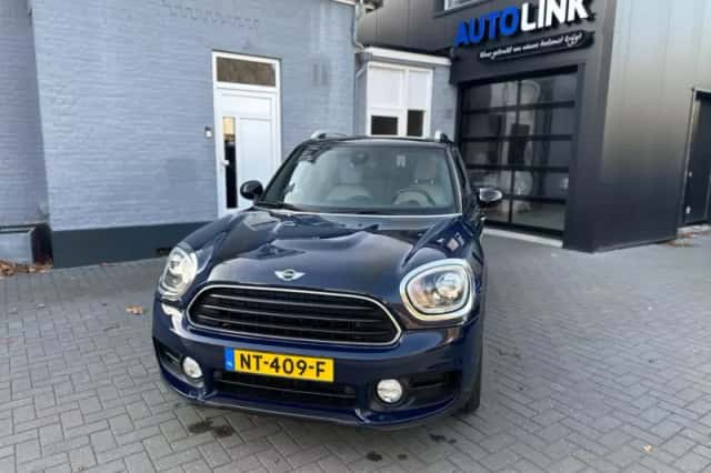 MINI Countryman (2017) thumbnail 5