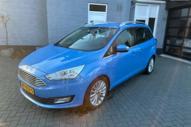 Ford Grand C-Max (2017) thumbnail 1