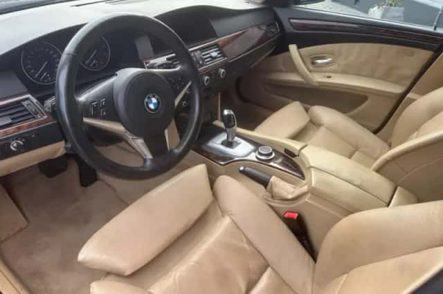 BMW 5-Serie (2007) thumbnail 2