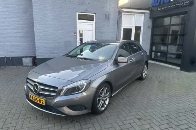 Mercedes-Benz A-Klasse (2013) thumbnail 1