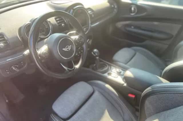 MINI Clubman (2017) thumbnail 2