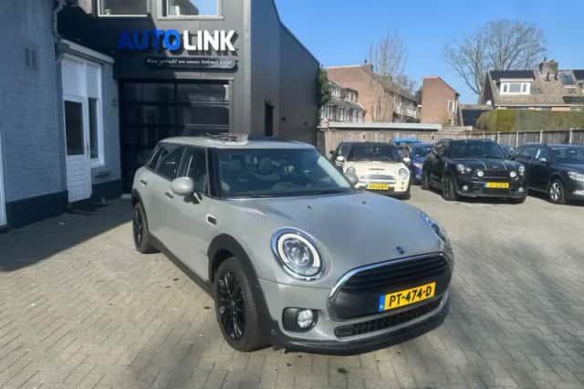MINI Clubman (2017) thumbnail 3
