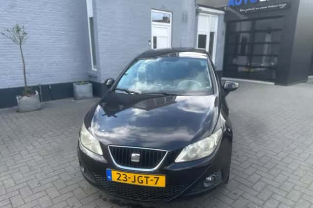 SEAT Ibiza (2009) thumbnail 5