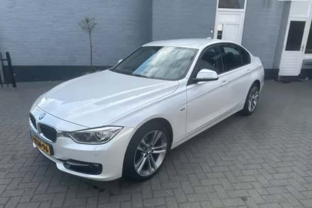 BMW 3-Serie (2013) thumbnail 1