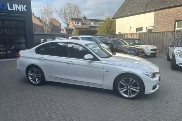 BMW 3-Serie (2013) thumbnail 3