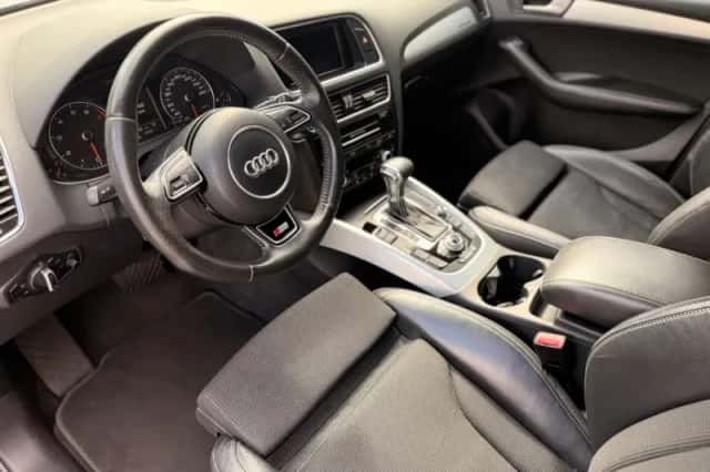 Audi Q5 (2012) thumbnail 2