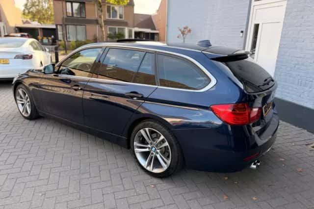 BMW 3-Serie (2013) thumbnail 6