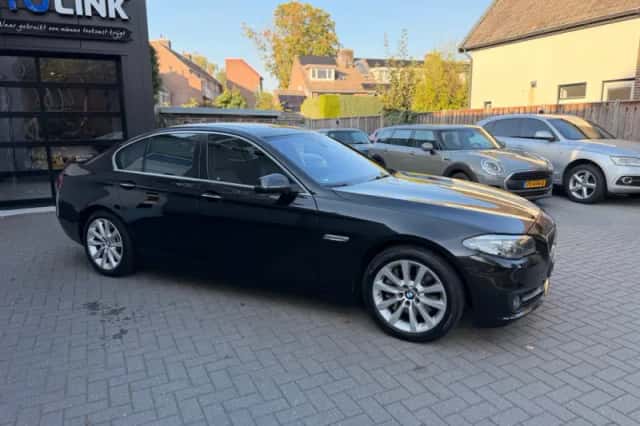 BMW 5-Serie (2015) thumbnail 6