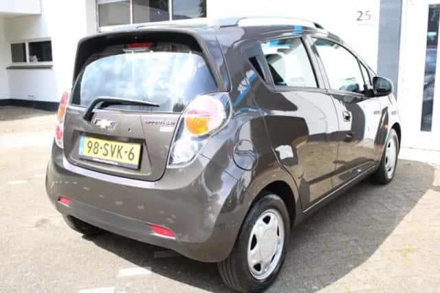 Chevrolet Spark (2011) thumbnail 4